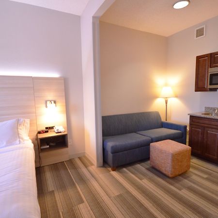 Holiday Inn Express Toledo-Oregon By Ihg Exterior photo